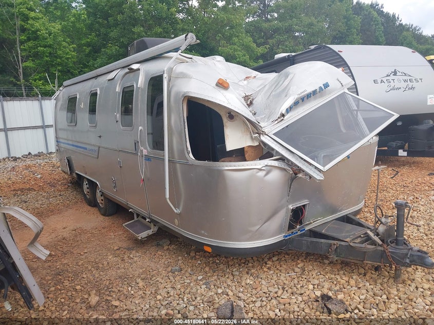 1984 Airstream Sovereign VIN 1STDBAL22EJ502154 IAAI salvage auction — STORM DAMAGE, Bill Of Sale (Georgia), sold $525 on 2026-07-16 (photo 1)