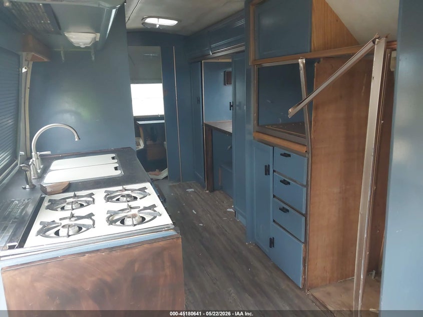 1984 Airstream Sovereign VIN 1STDBAL22EJ502154 IAAI salvage auction — STORM DAMAGE, Bill Of Sale (Georgia), sold $525 on 2026-07-16 (photo 5)