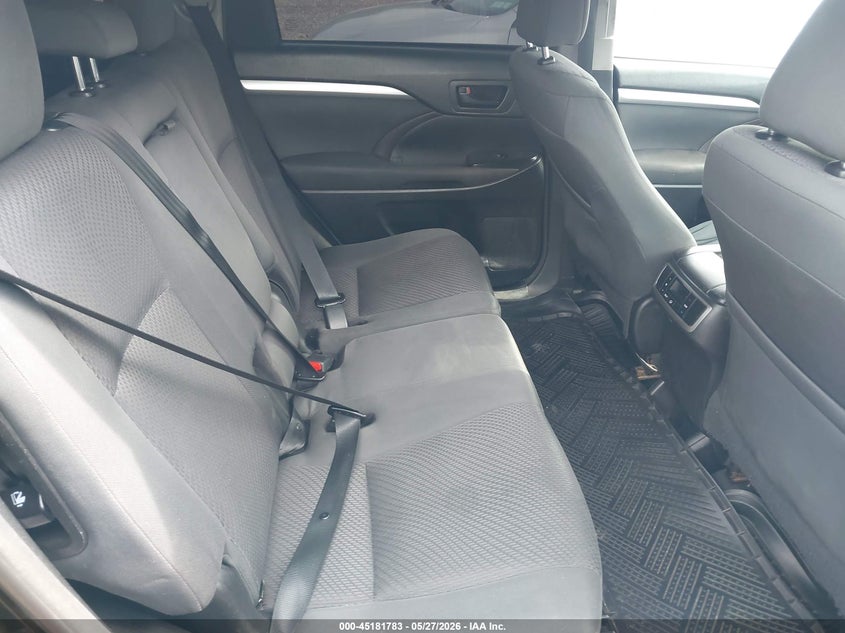 2018 Toyota Highlander VIN 5TDBZRFH7JS822390 IAAI salvage auction — FRONT & REAR, Salvage (New Jersey), sold $5,500 on 2026-07-28 (photo 8)