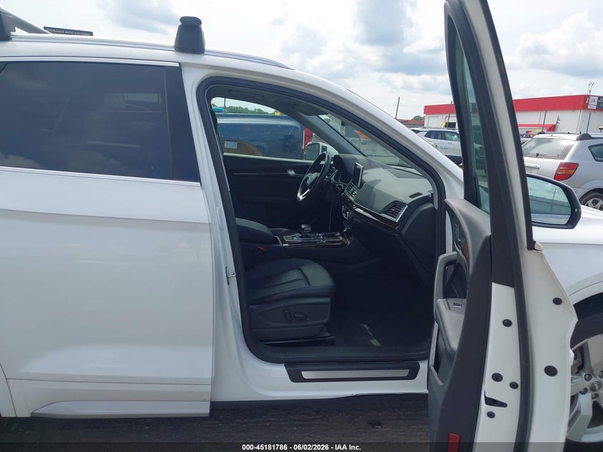 2019 Audi Q5 VIN WA1BNAFY4K2098836 IAAI salvage auction — REAR END, Salvage (Arkansas), sold $8,000 on 2026-07-28 (photo 5)