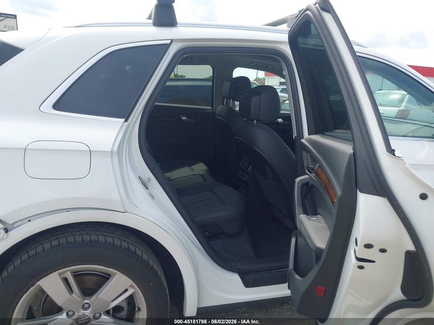 2019 Audi Q5 VIN WA1BNAFY4K2098836 IAAI salvage auction — REAR END, Salvage (Arkansas), sold $8,000 on 2026-07-28 (photo 8)
