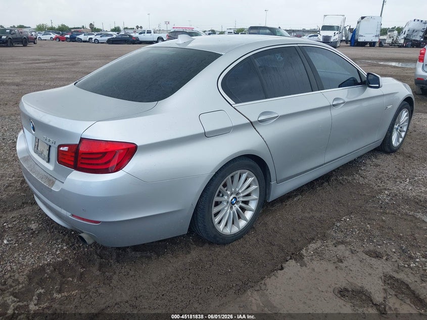 2013 BMW 5er VIN WBAFR7C53DC820882 IAAI salvage auction — NORMAL WEAR, Salvage Title, sold $825 on 2026-07-29 (photo 4)