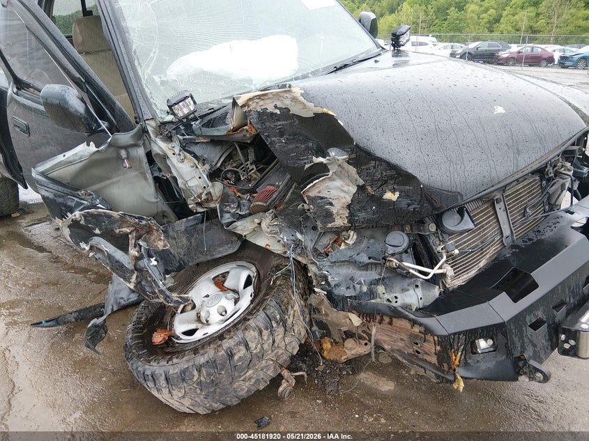 2003 Toyota Tacoma VIN 5TEWN72N53Z159694 IAAI salvage auction — RIGHT SIDE, Salvage (West Virginia), sold $1,100 on 2026-07-30 (photo 6)