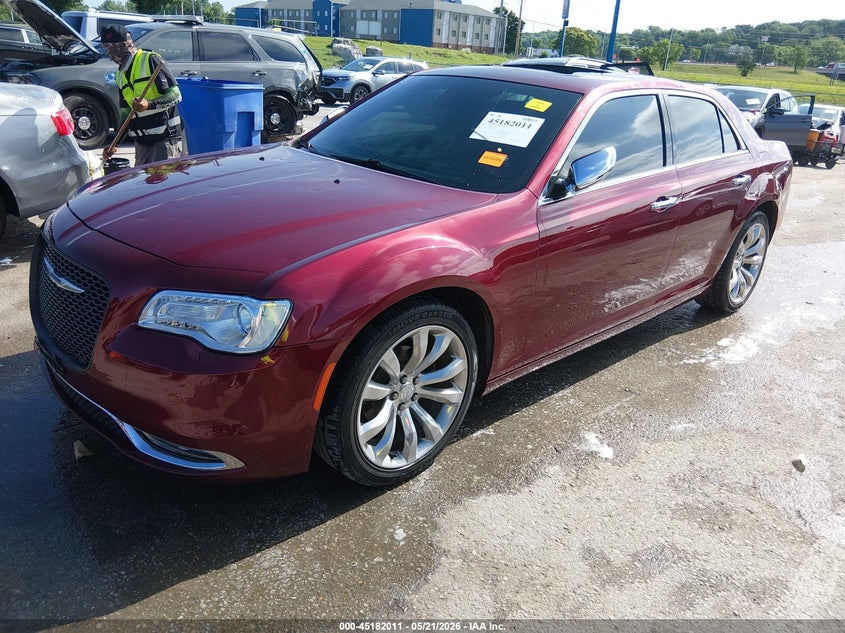 2019 Chrysler 300 VIN 2C3CCAEG2KH594805 IAAI salvage auction — HAIL, Salvage (Missouri), sold $8,300 on 2026-08-11 (photo 2)