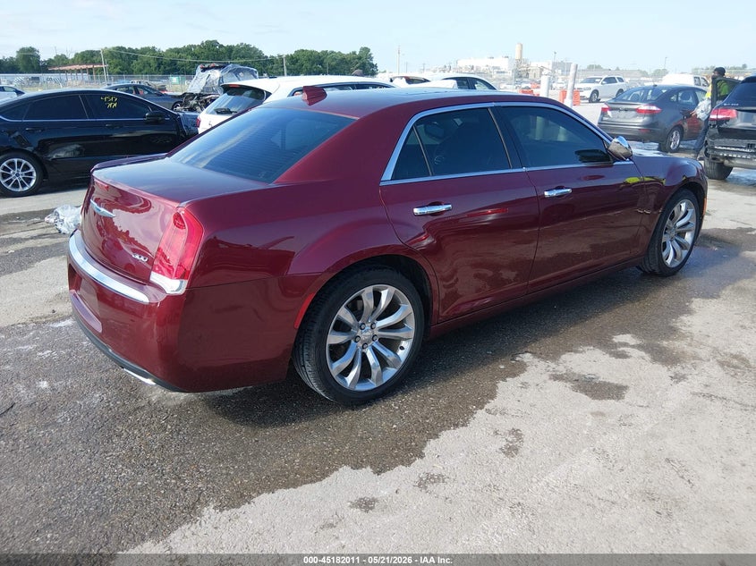2019 Chrysler 300 VIN 2C3CCAEG2KH594805 IAAI salvage auction — HAIL, Salvage (Missouri), sold $8,300 on 2026-08-11 (photo 4)