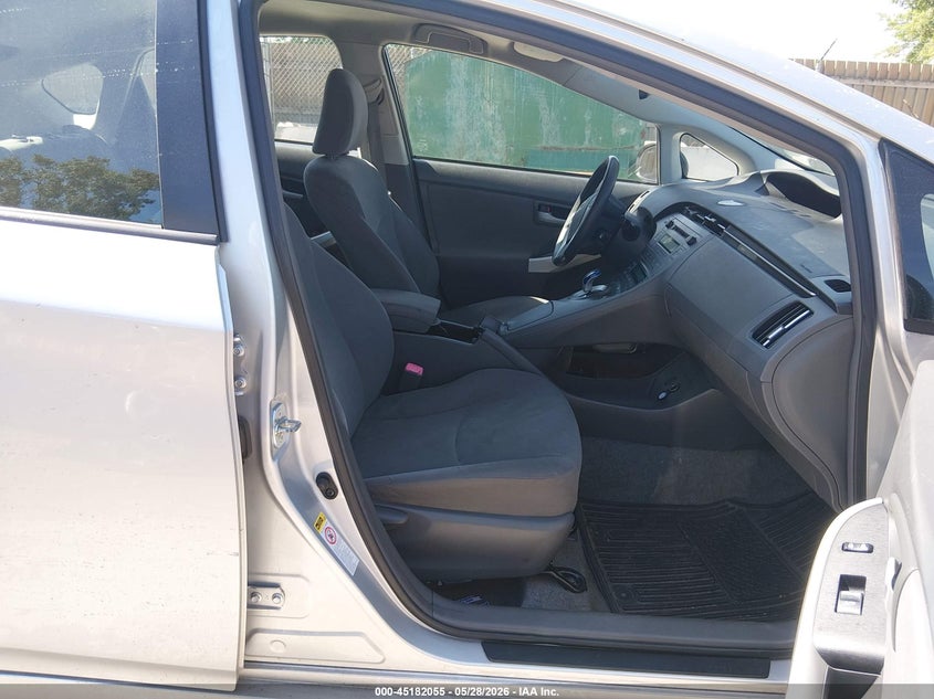 2010 Toyota Prius VIN JTDKN3DU4A0113959 IAAI salvage auction — FRONT END, Salvage (Illinois), sold $750 on 2026-07-17 (photo 5)