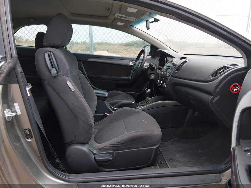 2012 Kia Forte VIN KNAFW6A31C5593229 IAAI salvage auction — NORMAL WEAR, Clear (Florida), sold $350 on 2026-07-15 (photo 5)