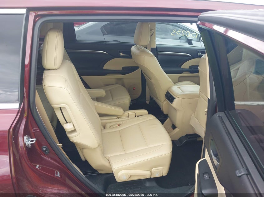 2015 Toyota Highlander VIN 5TDDKRFH4FS083581 IAAI salvage auction — REAR END, Salvage Title, sold $8,600 on 2026-07-09 (photo 8)