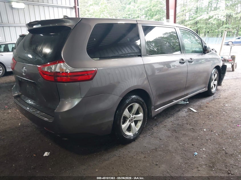 2020 Toyota Sienna VIN 5TDZZ3DC4LS068743 IAAI salvage auction — FRONT END, Salvage (Virginia), sold $4,050 on 2026-07-19 (photo 4)