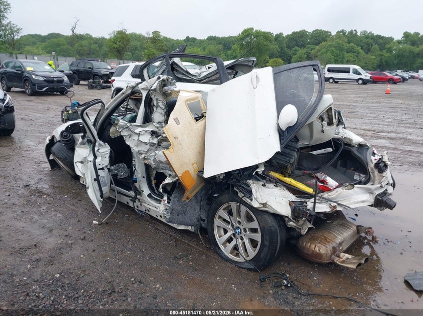 2007 BMW 3 series VIN WBAVC73567KP34862 IAAI salvage auction — ALL OVER, Salvage (Pennsylvania), sold $275 on 2026-07-07 (photo 3)