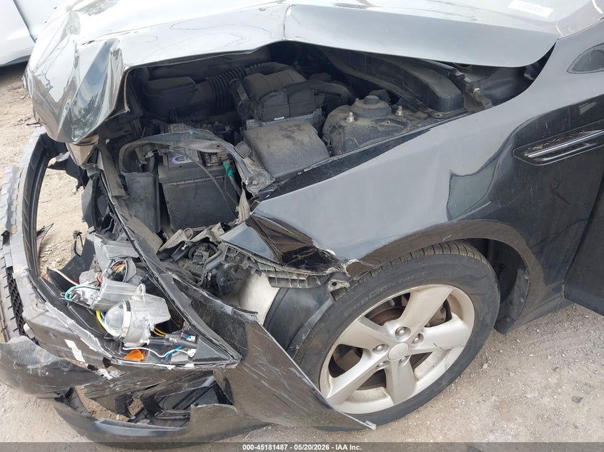 2014 Kia Optima VIN 5XXGM4A70EG327929 IAAI salvage auction — FRONT & REAR, Clear (Indiana), sold $300 on 2026-07-07 (photo 6)