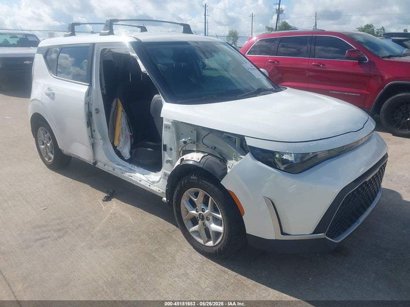 2023 Kia Soul VIN KNDJ23AU3P7850675 IAAI salvage auction — RIGHT SIDE, Original (Texas), sold $5,500 on 2026-07-10 (photo 1)
