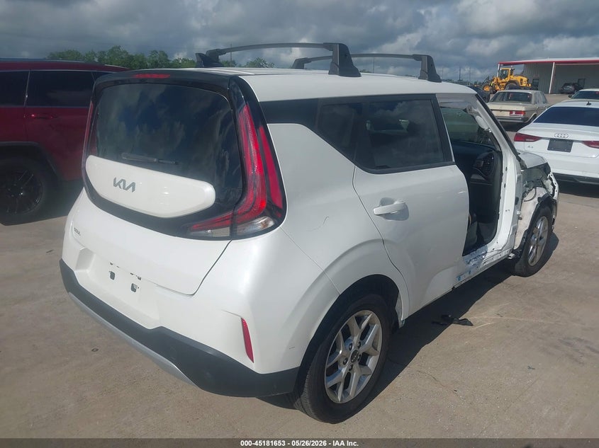 2023 Kia Soul VIN KNDJ23AU3P7850675 IAAI salvage auction — RIGHT SIDE, Original (Texas), sold $5,500 on 2026-07-10 (photo 4)