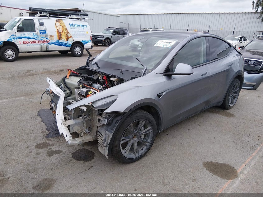 2025 Tesla Model y VIN 7SAYGDEE5SF248374 IAAI salvage auction — FRONT END, Salvage (California), sold $10,350 on 2026-07-27 (photo 2)