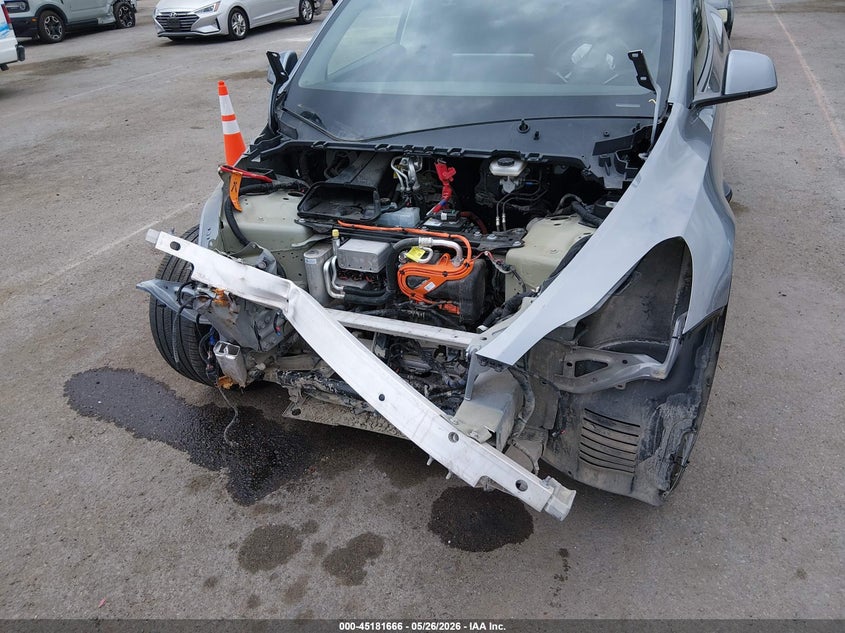 2025 Tesla Model y VIN 7SAYGDEE5SF248374 IAAI salvage auction — FRONT END, Salvage (California), sold $10,350 on 2026-07-27 (photo 6)