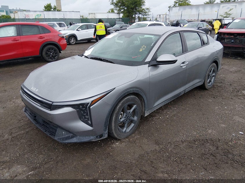 2025 Kia K4 VIN 3KPFT4DE7SE054677 IAAI salvage auction — FRONT END, Certificate Of Destruction (Florida), sold $7,650 on 2026-07-24 (photo 2)