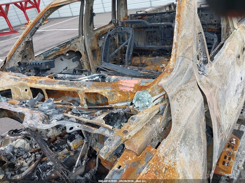 2016 Toyota Tundra VIN 5TFDW5F19GX522074 IAAI salvage auction — BURN, Junking Certificate (Mississippi), sold $25 on 2026-07-21 (photo 9)