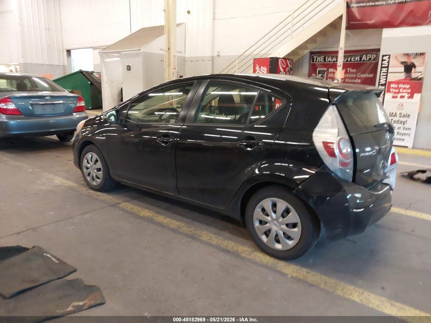 2012 Toyota Prius c VIN JTDKDTB38C1016273 IAAI salvage auction — REAR END, Salvage (Oregon), sold $1,750 on 2026-07-08 (photo 3)