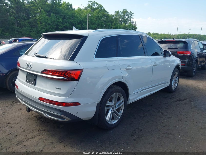 2021 Audi Q7 VIN WA1LXAF72MD011884 IAAI salvage auction — RIGHT FRONT, Salvage Title, sold $17,000 on 2026-07-29 (photo 4)