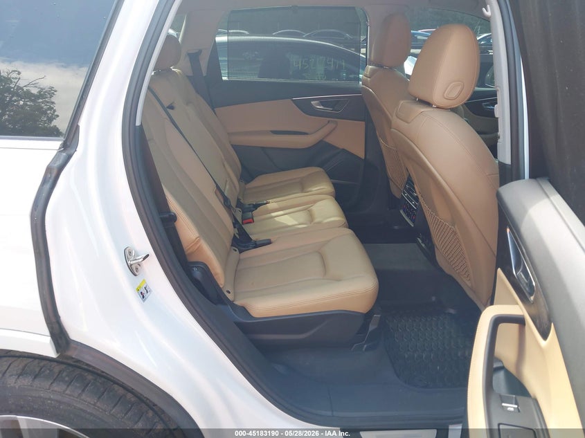 2021 Audi Q7 VIN WA1LXAF72MD011884 IAAI salvage auction — RIGHT FRONT, Salvage Title, sold $17,000 on 2026-07-29 (photo 8)
