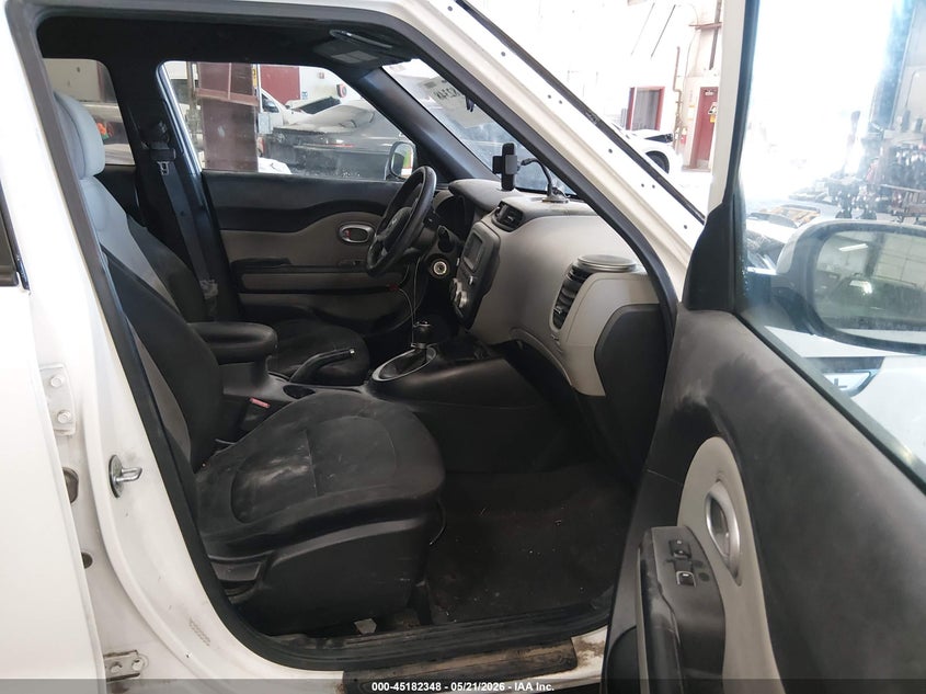 2017 Kia Soul VIN KNDJN2A26H7478962 IAAI salvage auction — EXTERIOR BURN, Salvage (Idaho), sold $100 on 2026-07-24 (photo 5)
