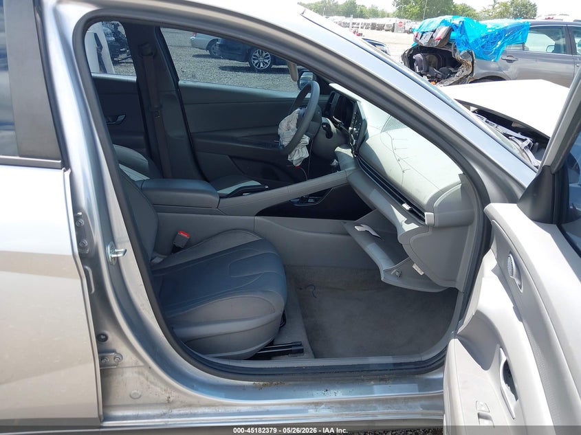 2022 Hyundai Elantra VIN 5NPLM4AGXNH083466 IAAI salvage auction — FRONT END, Salvage Title, sold $3,200 on 2026-07-15 (photo 5)