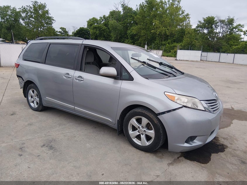 2016 Toyota Sienna VIN 5TDKK3DC4GS717887 IAAI salvage auction — REAR END, Salvage (Ohio), sold $25 on 2026-07-28 (photo 1)
