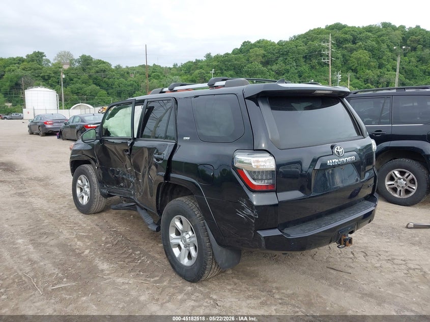 2022 Toyota 4runner VIN JTEMU5JRXN6004461 IAAI salvage auction — SIDE, Salvage (Pennsylvania), sold $10,100 on 2026-07-28 (photo 3)