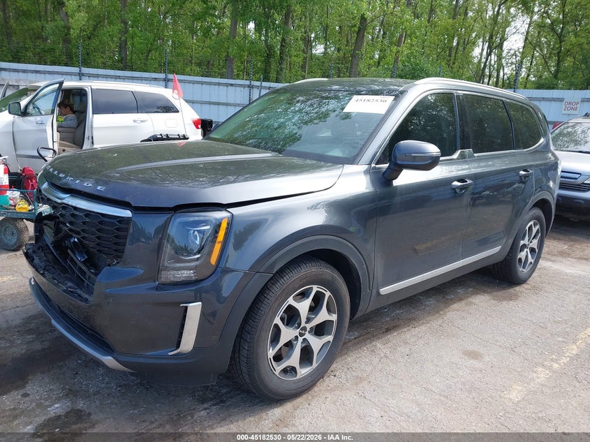 2022 Kia Telluride VIN 5XYP3DHCXNG251556 IAAI salvage auction — FRONT END, Clear (Michigan), sold $10,250 on 2026-07-13 (photo 2)