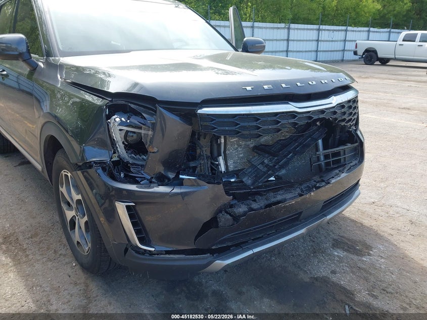 2022 Kia Telluride VIN 5XYP3DHCXNG251556 IAAI salvage auction — FRONT END, Clear (Michigan), sold $10,250 on 2026-07-13 (photo 6)