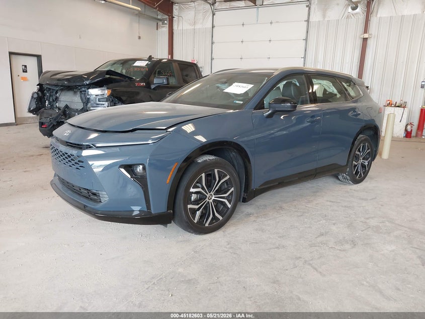 2025 Toyota Crown signia VIN JTDACAAJ7S3028209 IAAI salvage auction — RIGHT SIDE, Salvage (Michigan), sold $15,175 on 2026-07-14 (photo 2)
