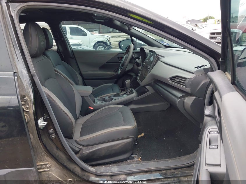 2025 Subaru Xv VIN 4S4GUHU64S3748988 IAAI salvage auction — LEFT SIDE, Original (Texas), sold $9,900 on 2026-07-28 (photo 5)