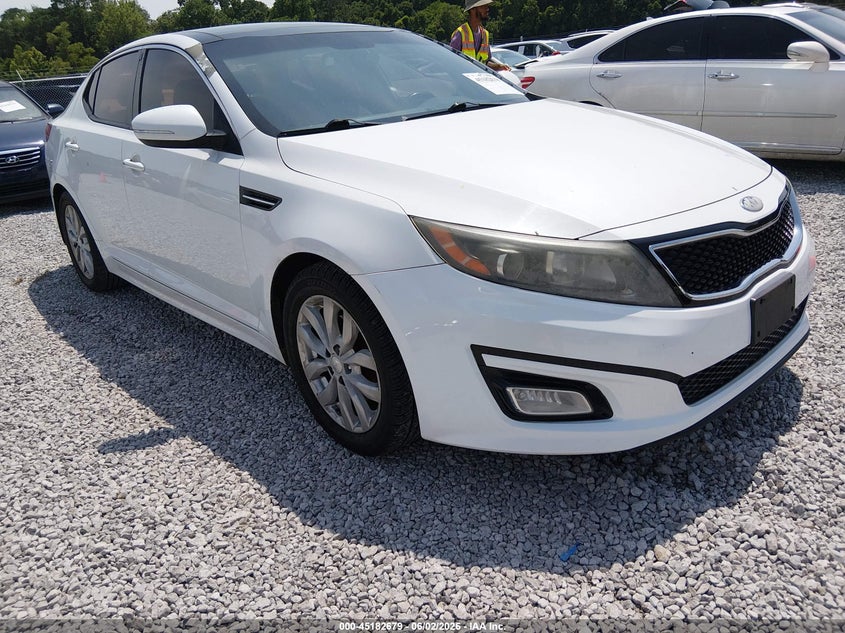 2014 Kia Optima VIN 5XXGN4A79EG337209 IAAI salvage auction — LEFT SIDE, Salvage Title, sold $425 on 2026-07-09 (photo 1)