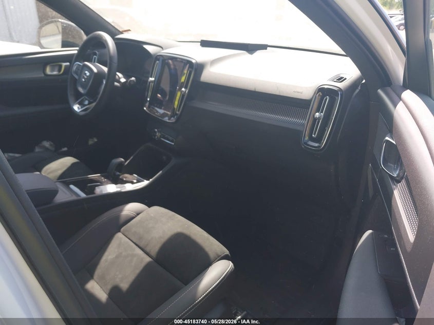 2022 Volvo Xc40 VIN YV4ED3UR0N2772138 IAAI salvage auction — FRONT END, Salvage Title, sold $5,600 on 2026-07-28 (photo 5)