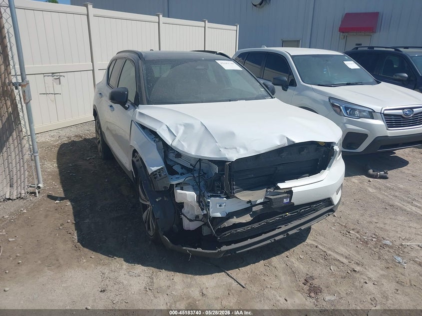 2022 Volvo Xc40 VIN YV4ED3UR0N2772138 IAAI salvage auction — FRONT END, Salvage Title, sold $5,600 on 2026-07-28 (photo 6)