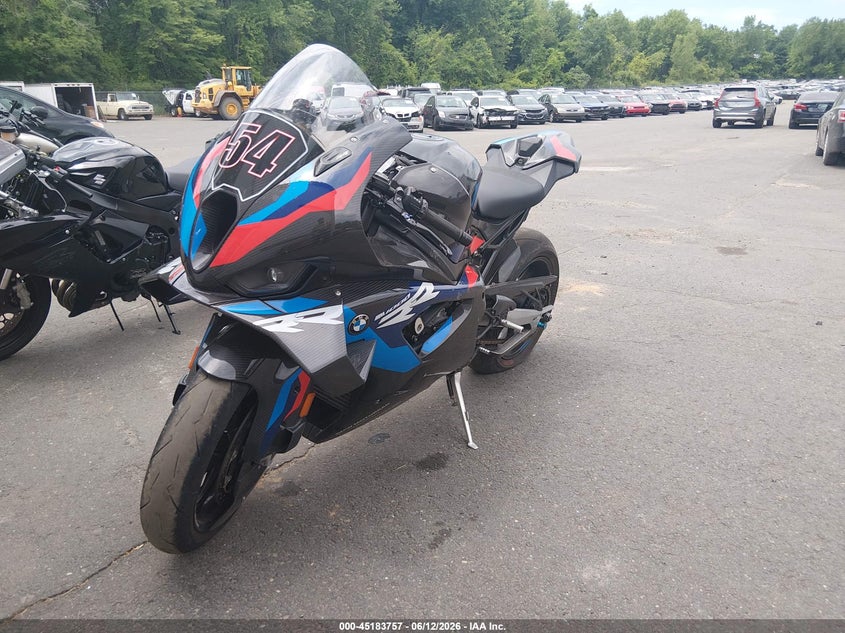 2024 BMW M VIN WB10P0301R6J63223 IAAI salvage auction — LEFT SIDE, Salvage (Connecticut), sold $16,300 on 2026-07-28 (photo 2)