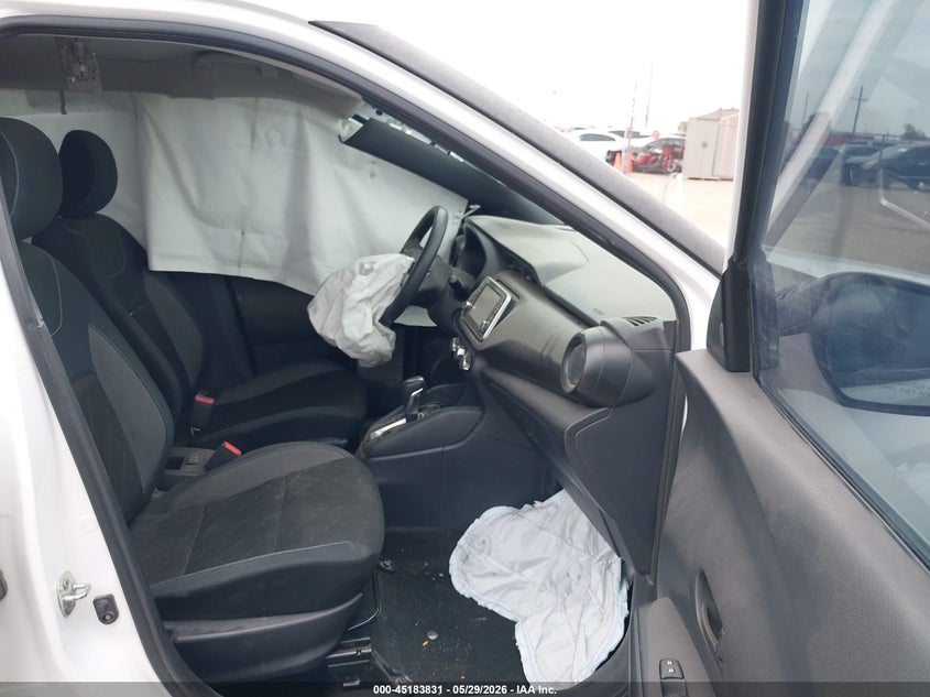 2020 Nissan Kicks VIN 3N1CP5BV9LL494707 IAAI salvage auction — FRONT & REAR, Salvage Title, sold $575 on 2026-07-28 (photo 5)