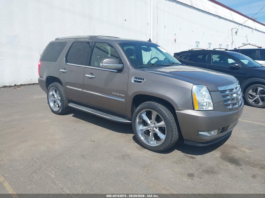 2012 Cadillac Escalade VIN 1GYS4BEF0CR120655 IAAI salvage auction — LEFT SIDE, Salvage (Oregon), sold $3,200 on 2026-07-09 (photo 1)