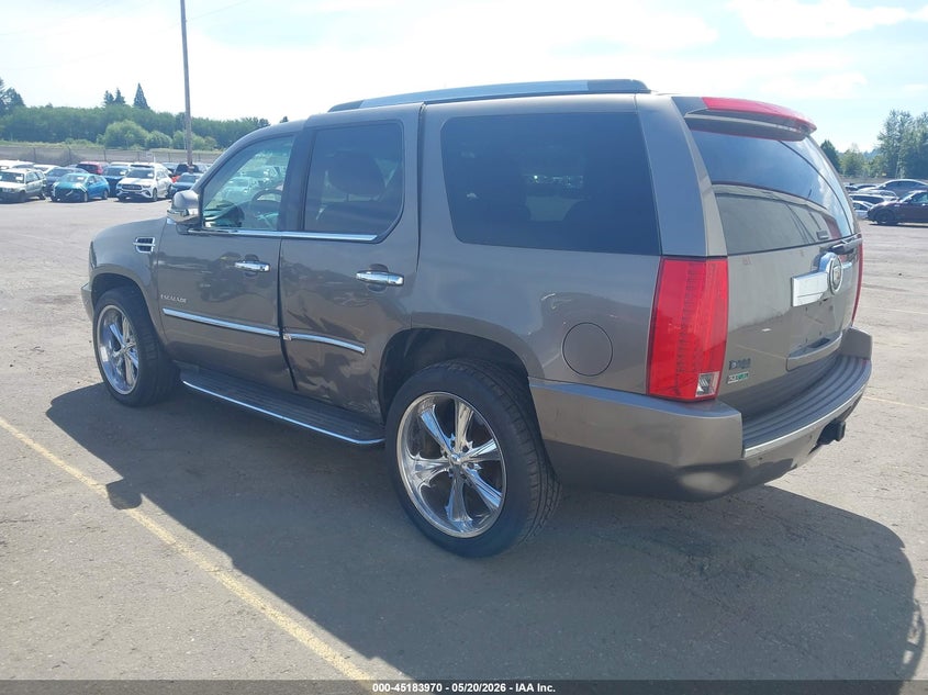 2012 Cadillac Escalade VIN 1GYS4BEF0CR120655 IAAI salvage auction — LEFT SIDE, Salvage (Oregon), sold $3,200 on 2026-07-09 (photo 3)
