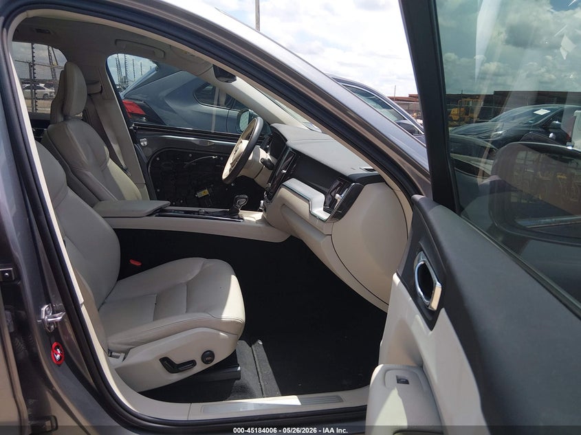 2018 Volvo Xc60 VIN LYVA22RK4JB069129 IAAI salvage auction — FRONT END, Original (Texas), sold $7,400 on 2026-07-28 (photo 5)