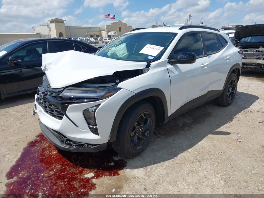 2026 Chevrolet Trax VIN KL77LHEP2TC126435 IAAI salvage auction — RIGHT FRONT, Salvage (Texas), sold $2,500 on 2026-07-29 (photo 2)