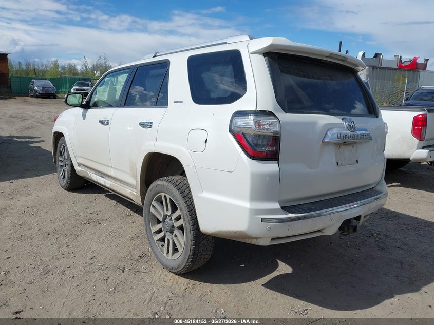 2021 Toyota 4runner VIN JTEKU5JR7M5869500 IAAI salvage auction — RIGHT FRONT, Salvage Title, sold $7,600 on 2026-07-17 (photo 3)