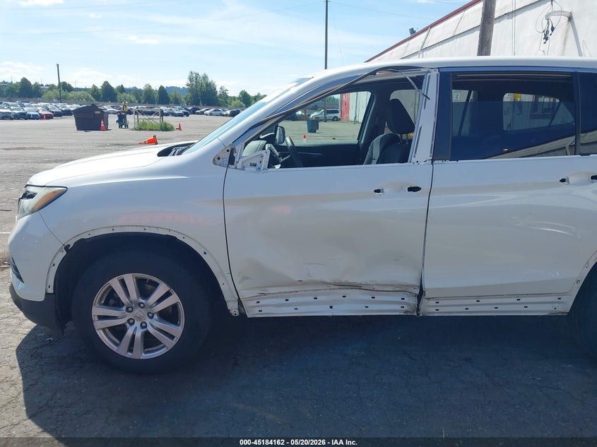 2017 Honda Pilot VIN 5FNYF6H15HB079230 IAAI salvage auction — LEFT SIDE, Salvage (Oregon), sold $5,550 on 2026-07-09 (photo 6)