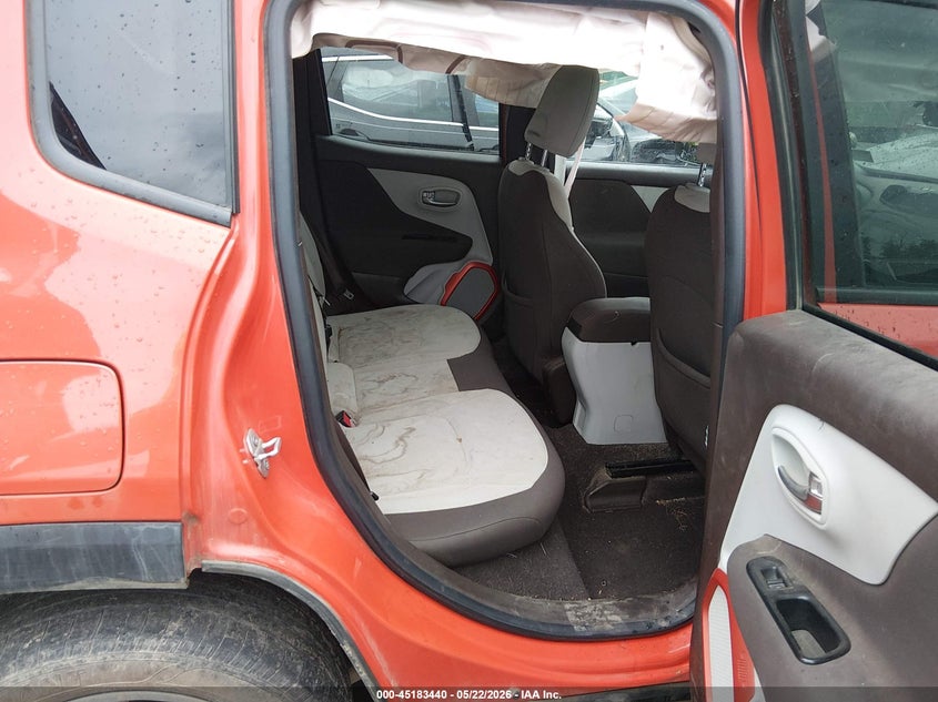 2016 Jeep Renegade VIN ZACCJBBT5GPC55289 IAAI salvage auction — FRONT END, Salvage Title, sold $425 on 2026-08-13 (photo 8)