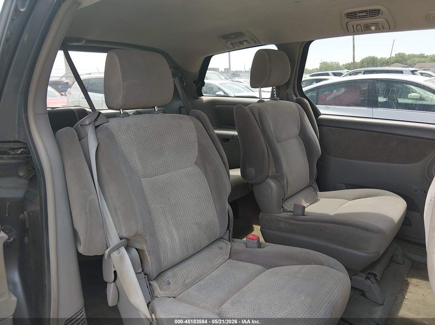 2008 Toyota Sienna VIN 5TDZK23C48S160667 IAAI salvage auction — FRONT END, Clear (Indiana), sold $750 on 2026-07-08 (photo 8)