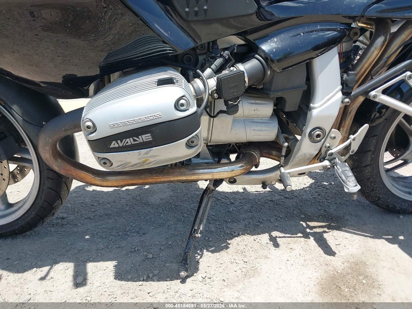 1999 BMW R 1100 VIN WB10432A3XZB50718 IAAI salvage auction — LEFT & RIGHT, Salvage (California), sold $275 on 2026-07-07 (photo 9)