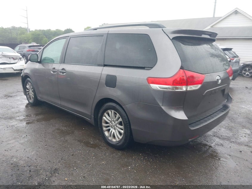 2014 Toyota Sienna VIN 5TDYK3DC9ES511326 IAAI salvage auction — FRONT END, Salvage Title, sold $1,950 on 2026-07-31 (photo 3)