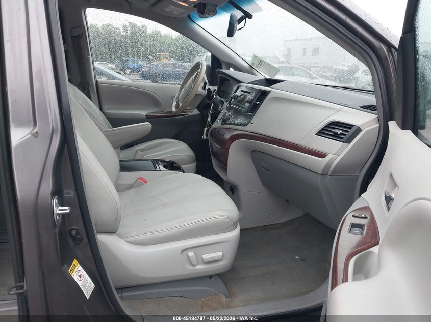 2014 Toyota Sienna VIN 5TDYK3DC9ES511326 IAAI salvage auction — FRONT END, Salvage Title, sold $1,950 on 2026-07-31 (photo 5)