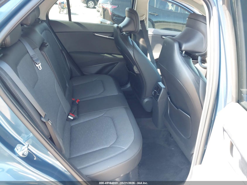 2025 Kia Niro VIN KNDCT3LE3S5249184 IAAI salvage auction — LEFT FRONT, Rebuildable (Florida), sold $10,500 on 2026-07-09 (photo 8)