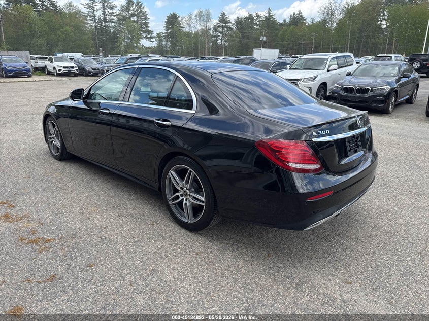 2018 Mercedes-benz VIN WDDZF4KB8JA356550 IAAI salvage auction — NORMAL WEAR, Clear (New York), sold $10,825 on 2026-07-08 (photo 3)